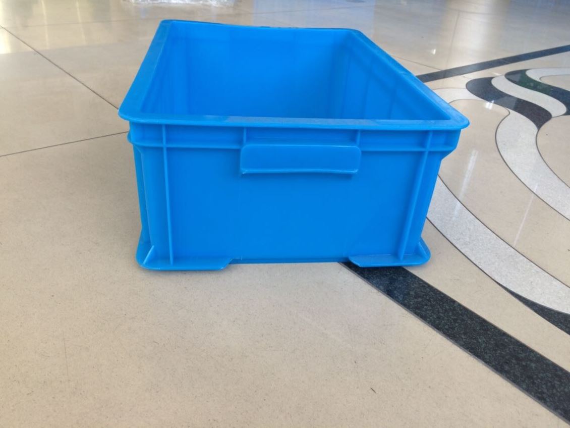 厂家教您选择适合产品规格的塑料箱?